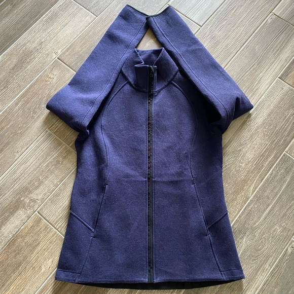 EUC • Lululemon Insculpt Jacket - Picture 5 of 15